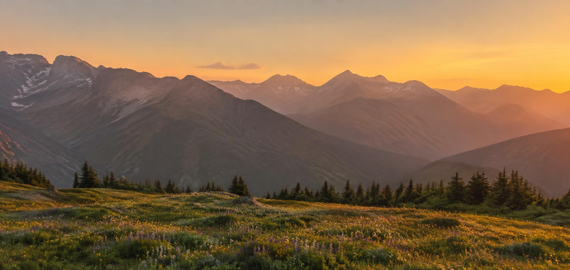 Colorado mountains at dusk